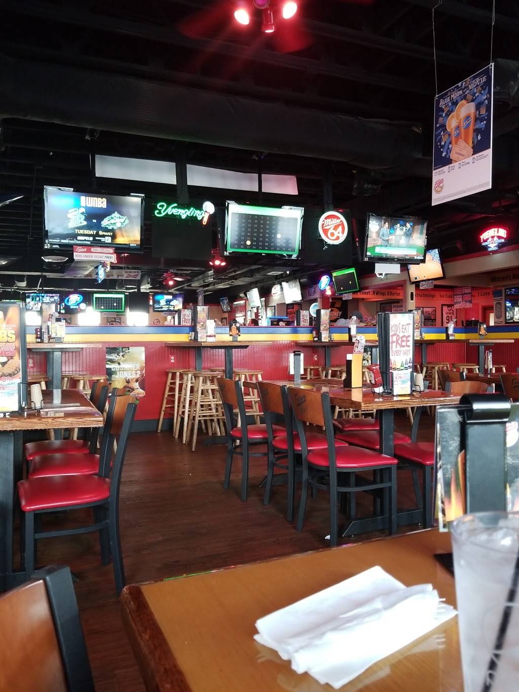 Frickers | restaurant | 2599 W Michigan St, Sidney, OH 45365, USA | 9374939464 OR +1 937-493-9464