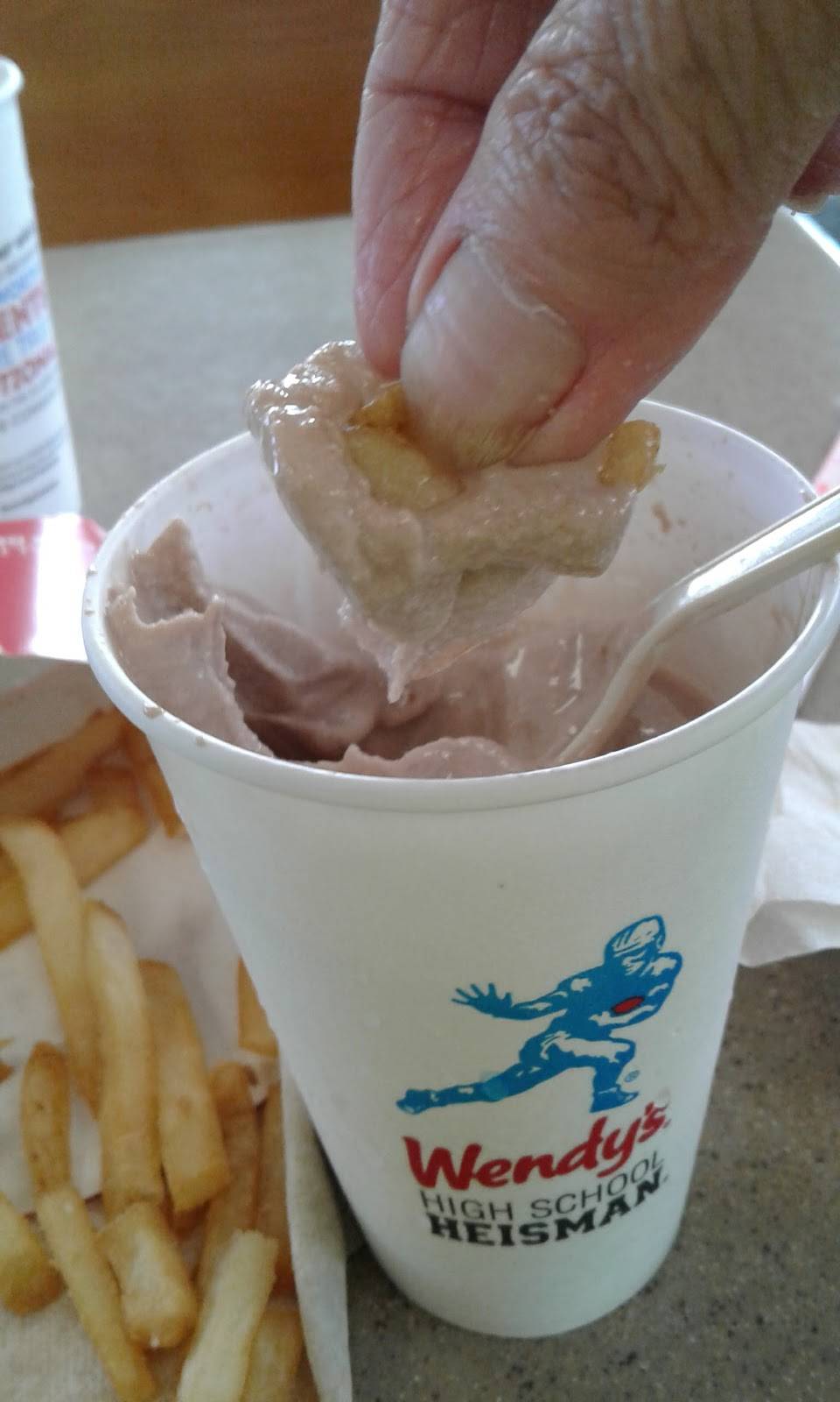 Wendys | restaurant | 822 Washington Way, Longview, WA 98632, USA | 3604250050 OR +1 360-425-0050