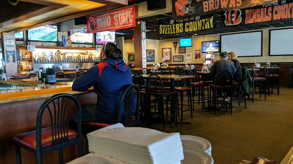 Luckys Grille | restaurant | 5387 Roberts Rd, Hilliard, OH 43026, USA | 6147717766 OR +1 614-771-7766