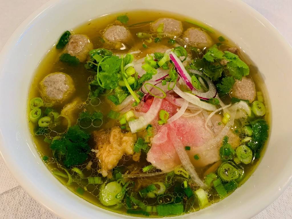 Mama Lau va Oc | restaurant | 5038 W Colonial Dr, Orlando, FL 32808, USA | 4083379999 OR +1 408-337-9999