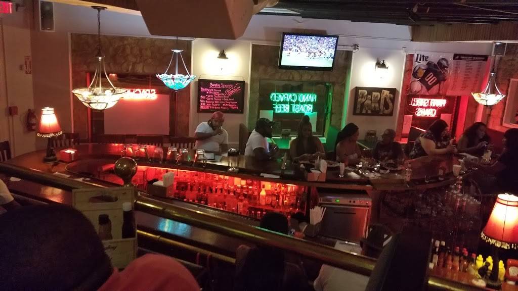 Chucks Alibi | restaurant | 7301 Oxford Ave, Philadelphia, PA 19111, USA | 2157423700 OR +1 215-742-3700