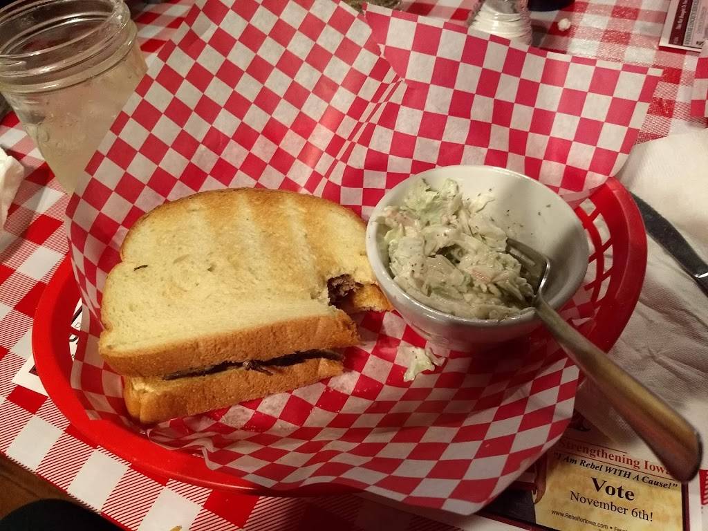 Back Alley Smokehouse | restaurant | 90 School St, Carlisle, IA 50047, USA | 5159894410 OR +1 515-989-4410