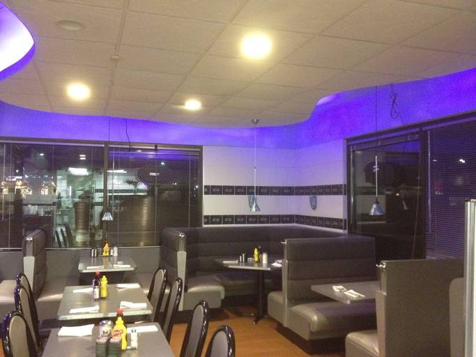 Luigis Family Restaurant | restaurant | 951 S Opdyke Rd, Auburn Hills, MI 48326, USA | 2487580100 OR +1 248-758-0100