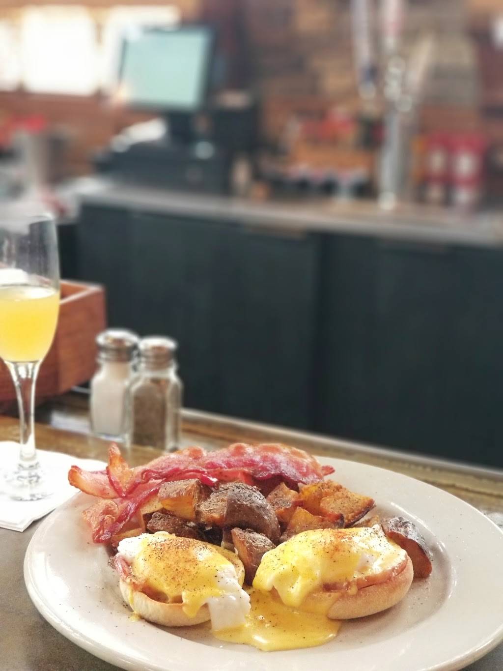 Hickory Falls Restaurant | restaurant | 999 Industrial Blvd, Smyrna, TN 37167, USA | 6154593900 OR +1 615-459-3900