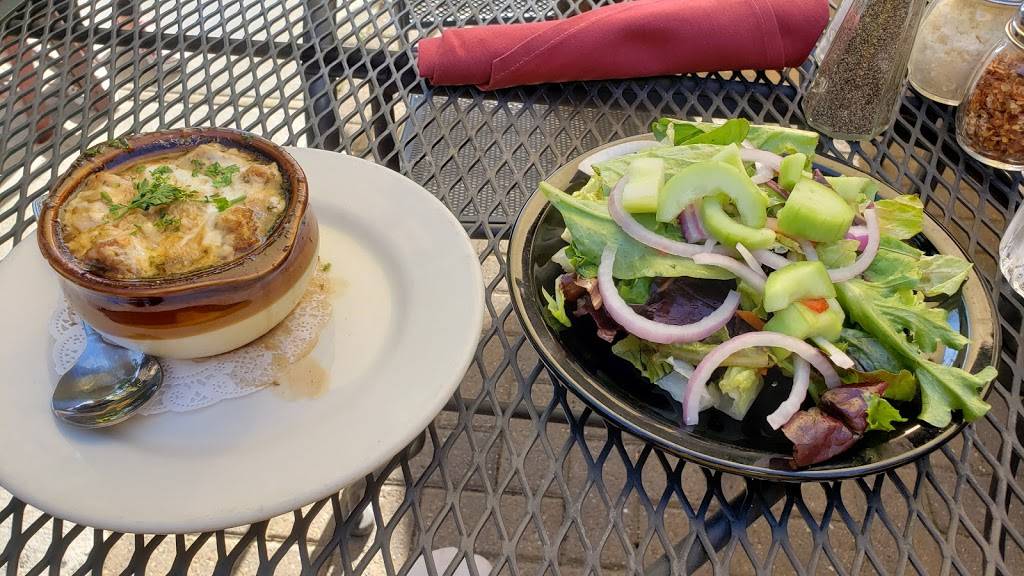 Zanos Family Italian & Pizzeria | restaurant | 11401 Donner Pass Rd, Truckee, CA 96161, USA | 5305877411 OR +1 530-587-7411