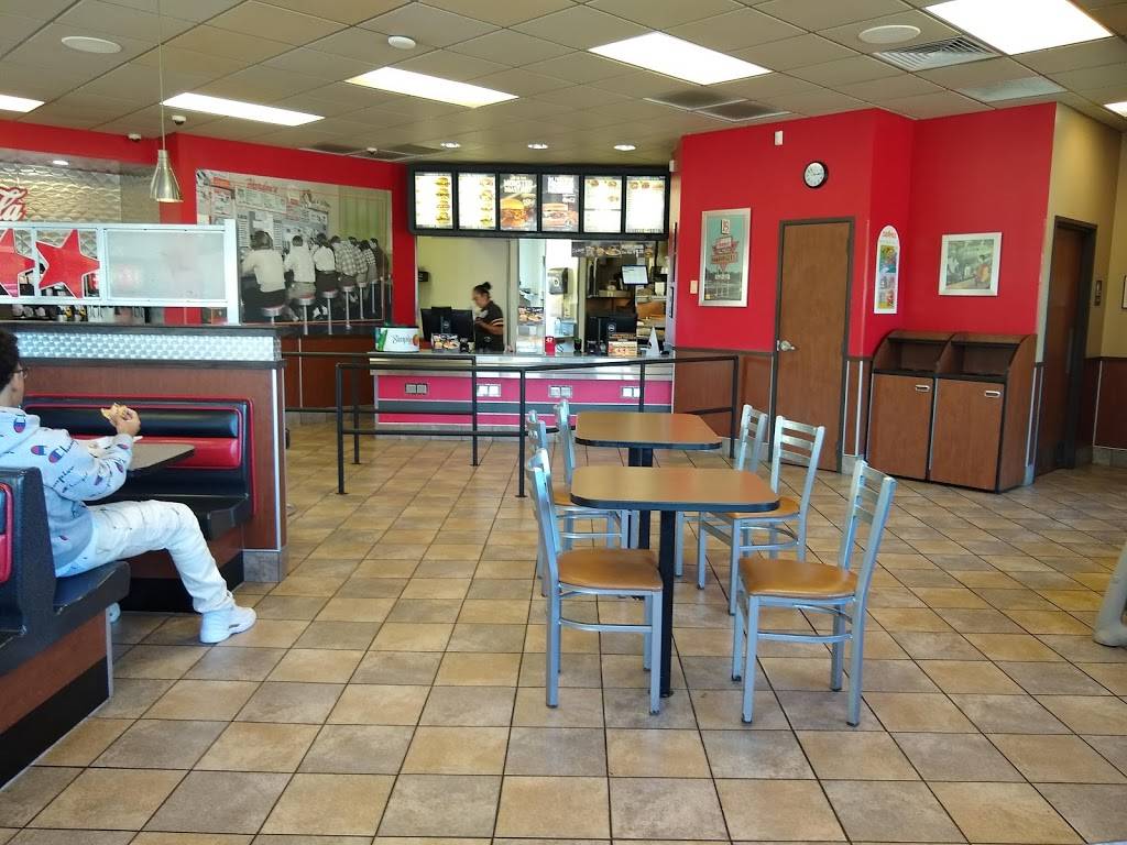 Hardees | restaurant | 107 2nd St, Coralville, IA 52241, USA | 3193544275 OR +1 319-354-4275