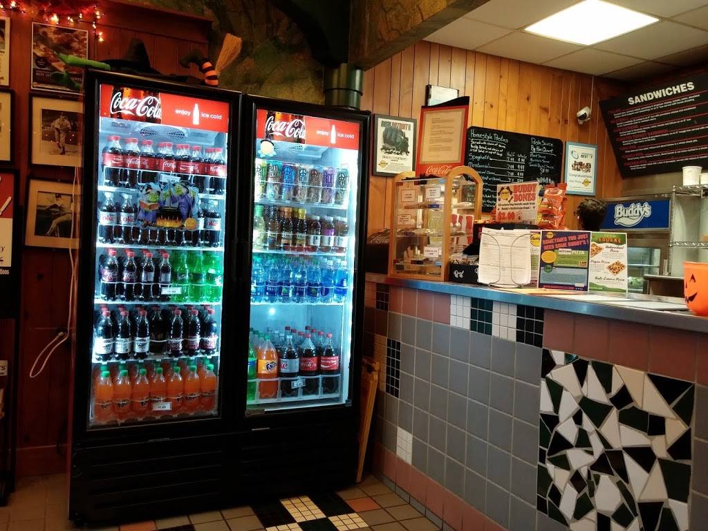 Buddys Pizza | restaurant | 3637 W Maple Rd, Bloomfield Hills, MI 48301, USA | 2486450300 OR +1 248-645-0300