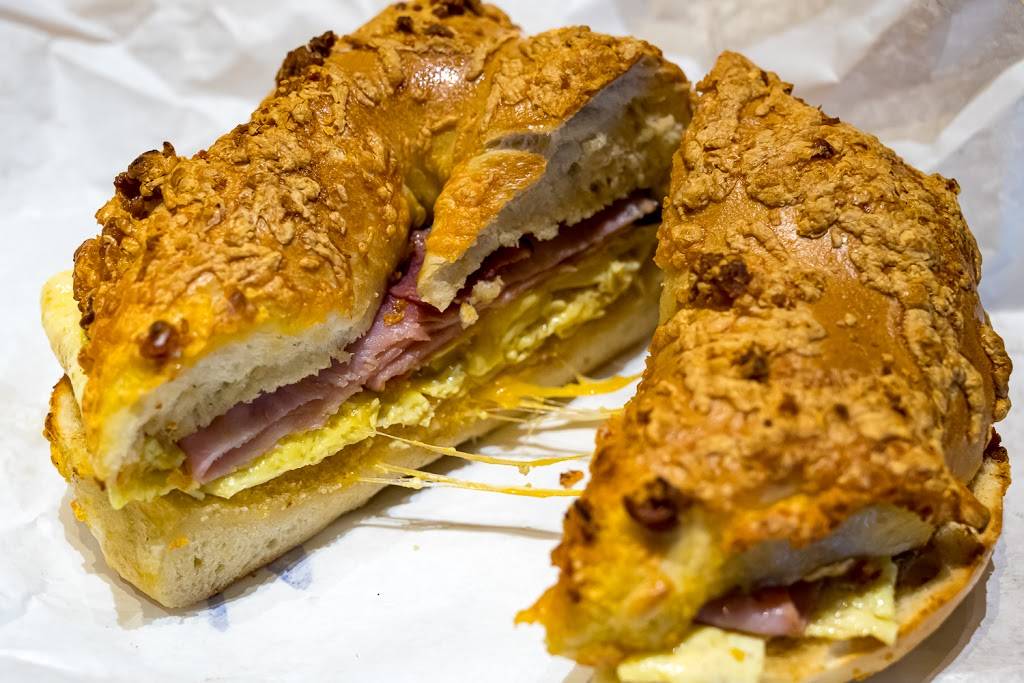 Whidbey Island Bagel Factory | restaurant | 11042 WA-525 Suite #124, Clinton, WA 98236, USA | 3603414302 OR +1 360-341-4302