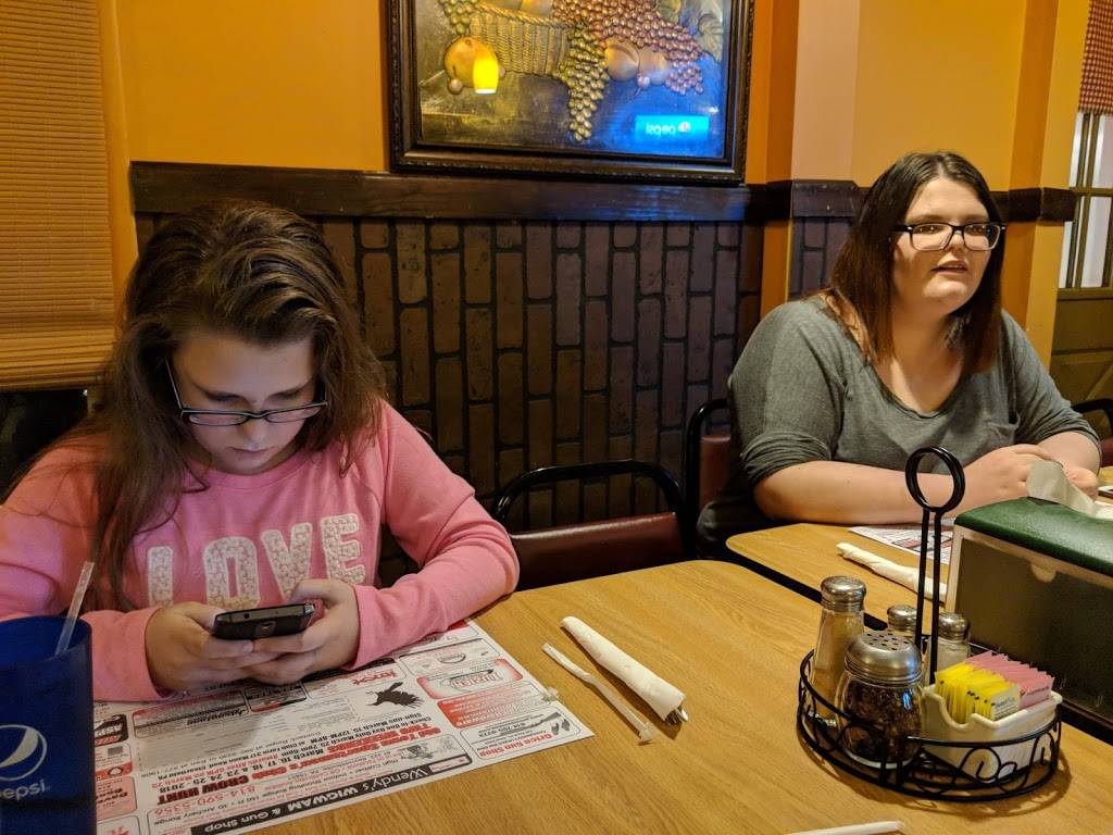 Lias Pizza & Italian Restaurant | restaurant | 633 Spring St, Houtzdale, PA 16651, USA | 8143785789 OR +1 814-378-5789