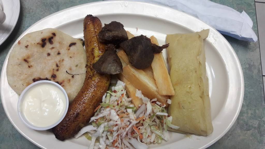 Lilis Restaurant - Mexican & Salvadorian Food | restaurant | 417 S Belt Line Rd, Grand Prairie, TX 75051, USA | 9726421113 OR +1 972-642-1113