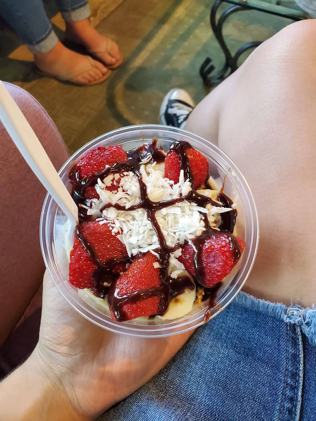 Nutrition Revolution | restaurant | 611 56th St, Kenosha, WI 53140, USA | 2627642985 OR +1 262-764-2985