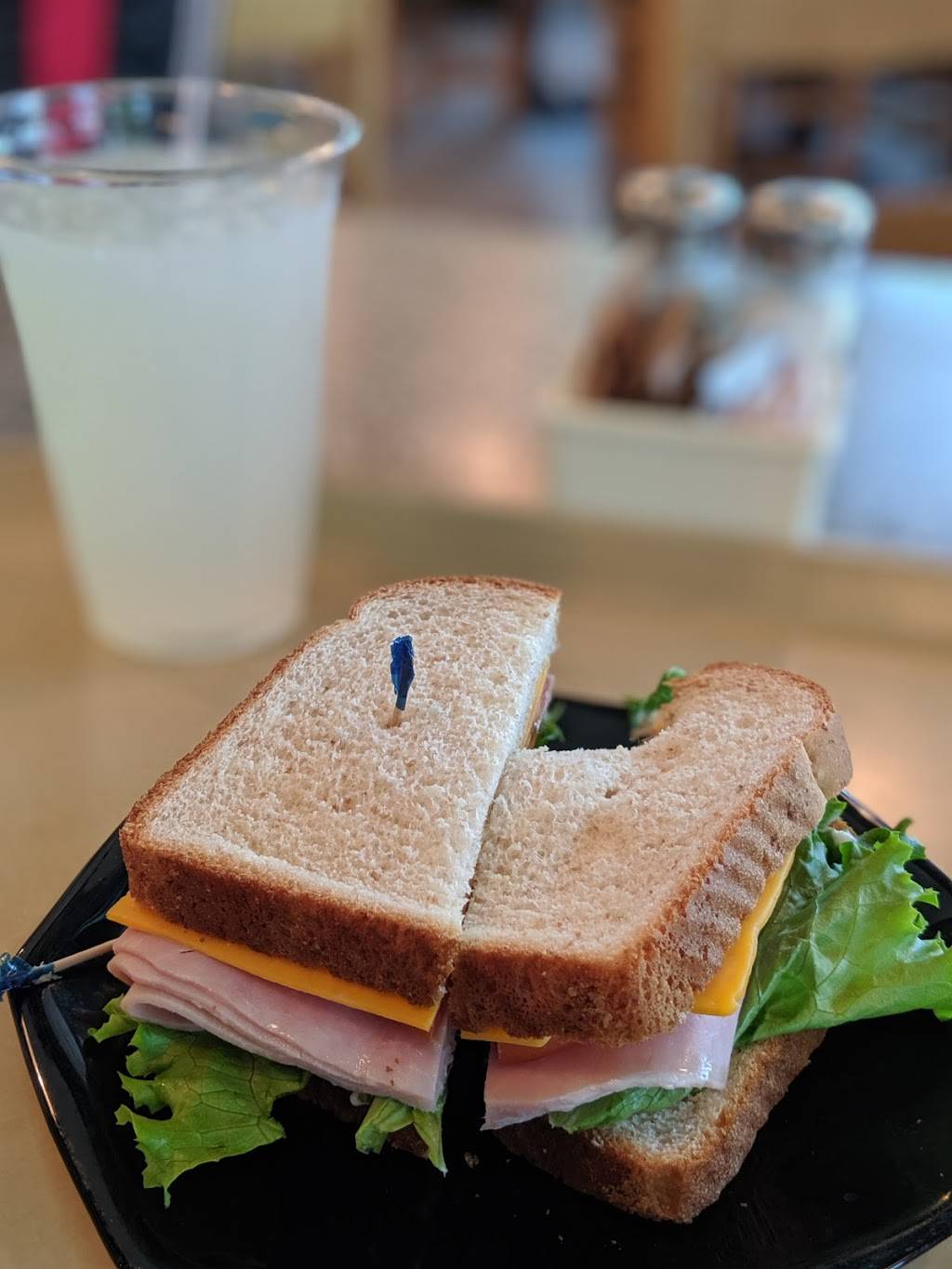 Cafe Max | restaurant | 1600 Alma Rd, Richardson, TX 75081, USA | 9722315922 OR +1 972-231-5922