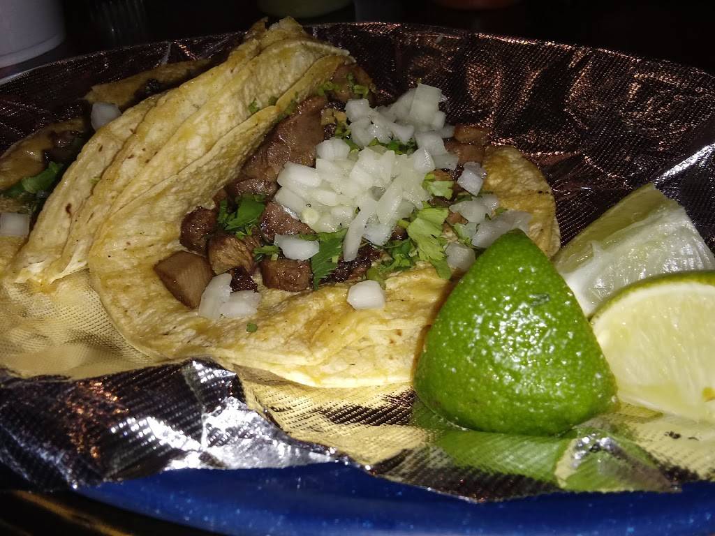 Ybar & Bistro | restaurant | 2941 Howard St, Kalamazoo, MI 49006, USA | 2692164260 OR +1 269-216-4260