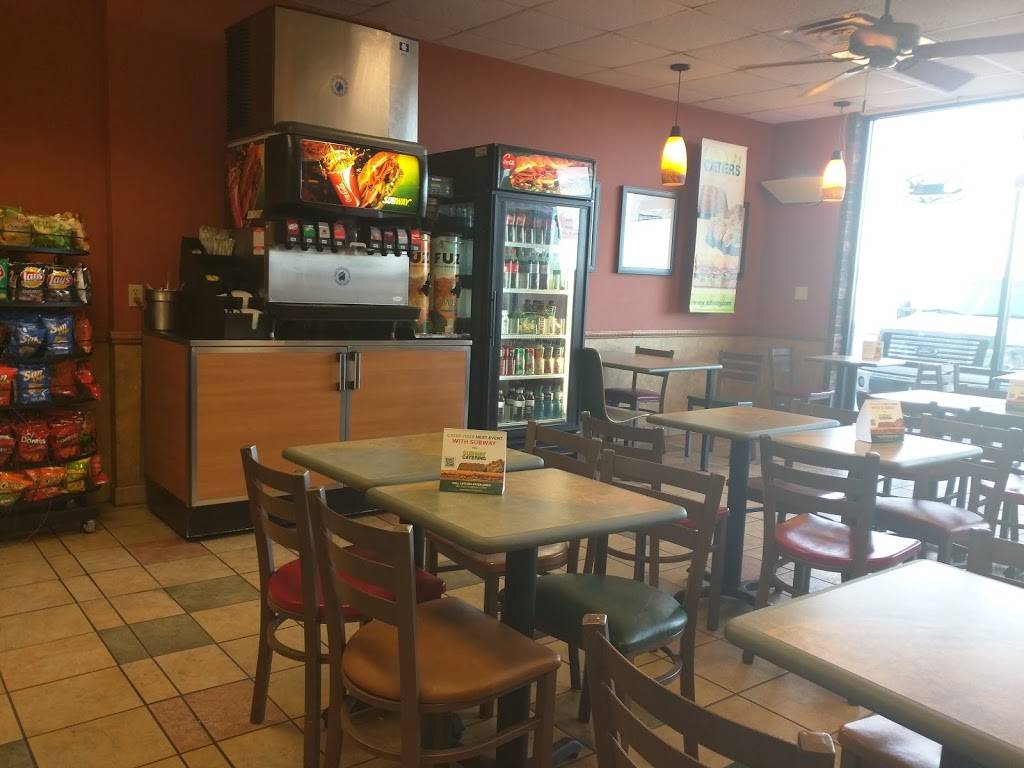 Subway | restaurant | 2421 S York St, Muskogee, OK 74403, USA | 9186831122 OR +1 918-683-1122