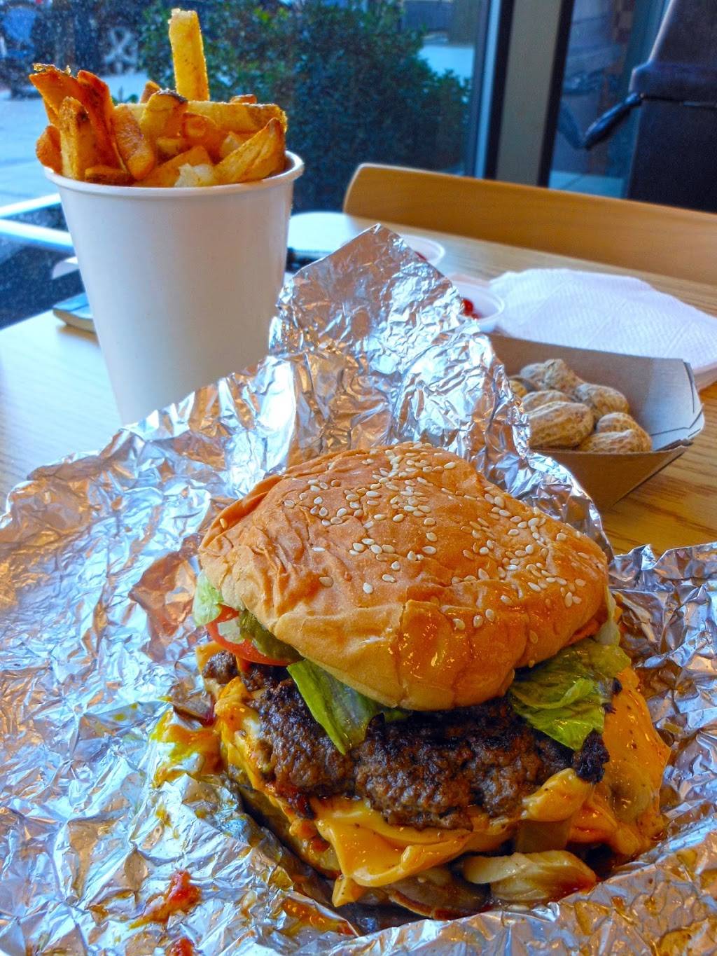 Five Guys | meal takeaway | 5550 Wilshire Blvd, Los Angeles, CA 90036, USA | 3239392360 OR +1 323-939-2360