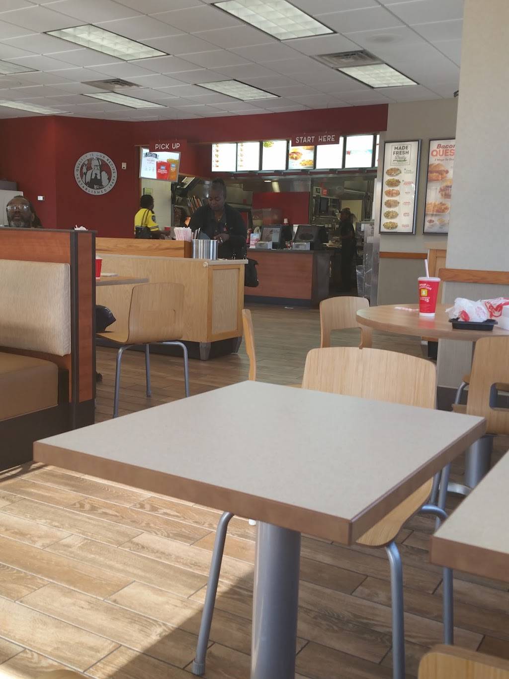 Wendys | restaurant | 1380 Cedar Grove Rd, Conley, GA 30288, USA | 4043634302 OR +1 404-363-4302