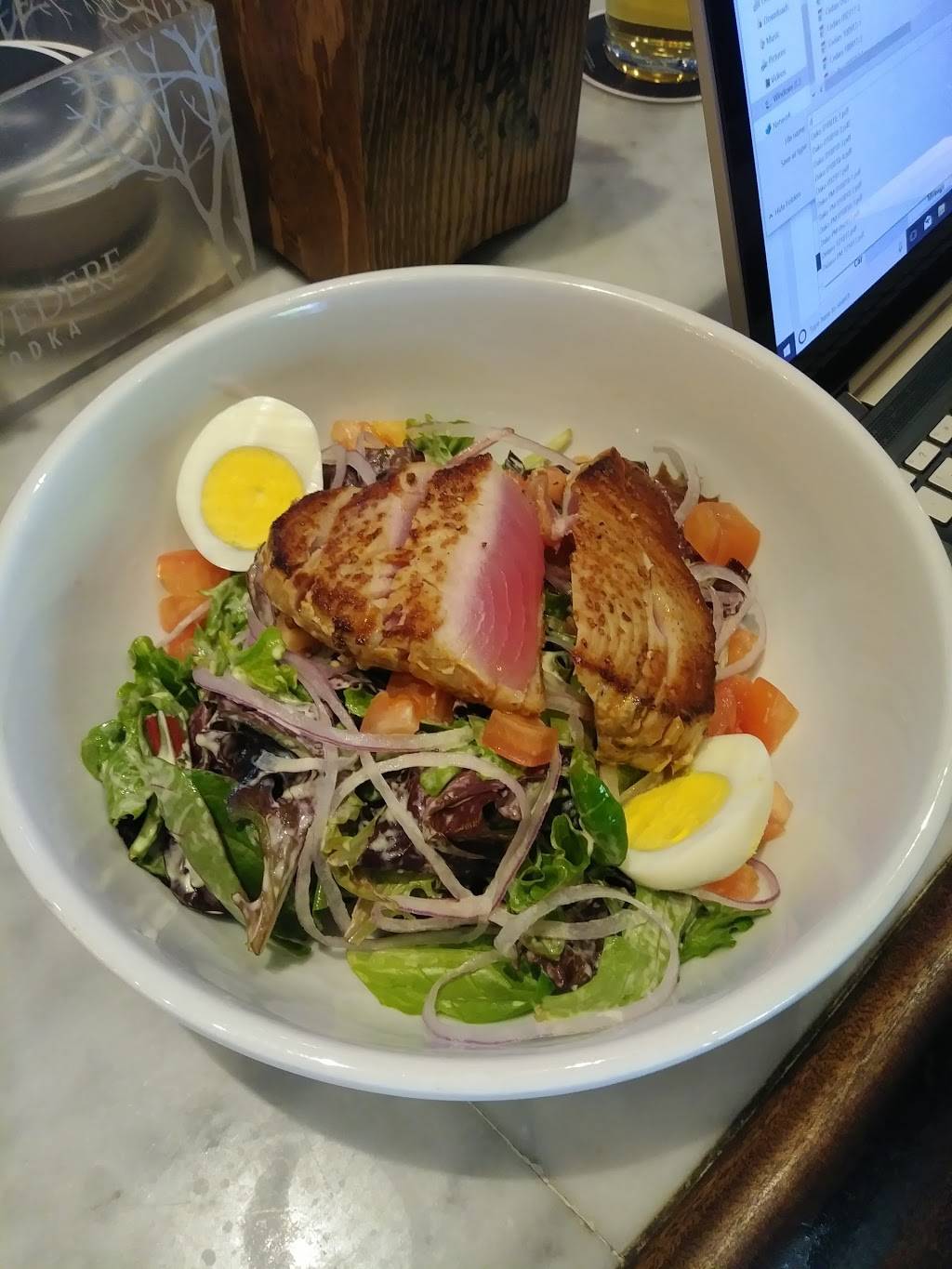 The 3rd Stop | restaurant | 8636 W 3rd St, Los Angeles, CA 90048, USA | 3102733605 OR +1 310-273-3605