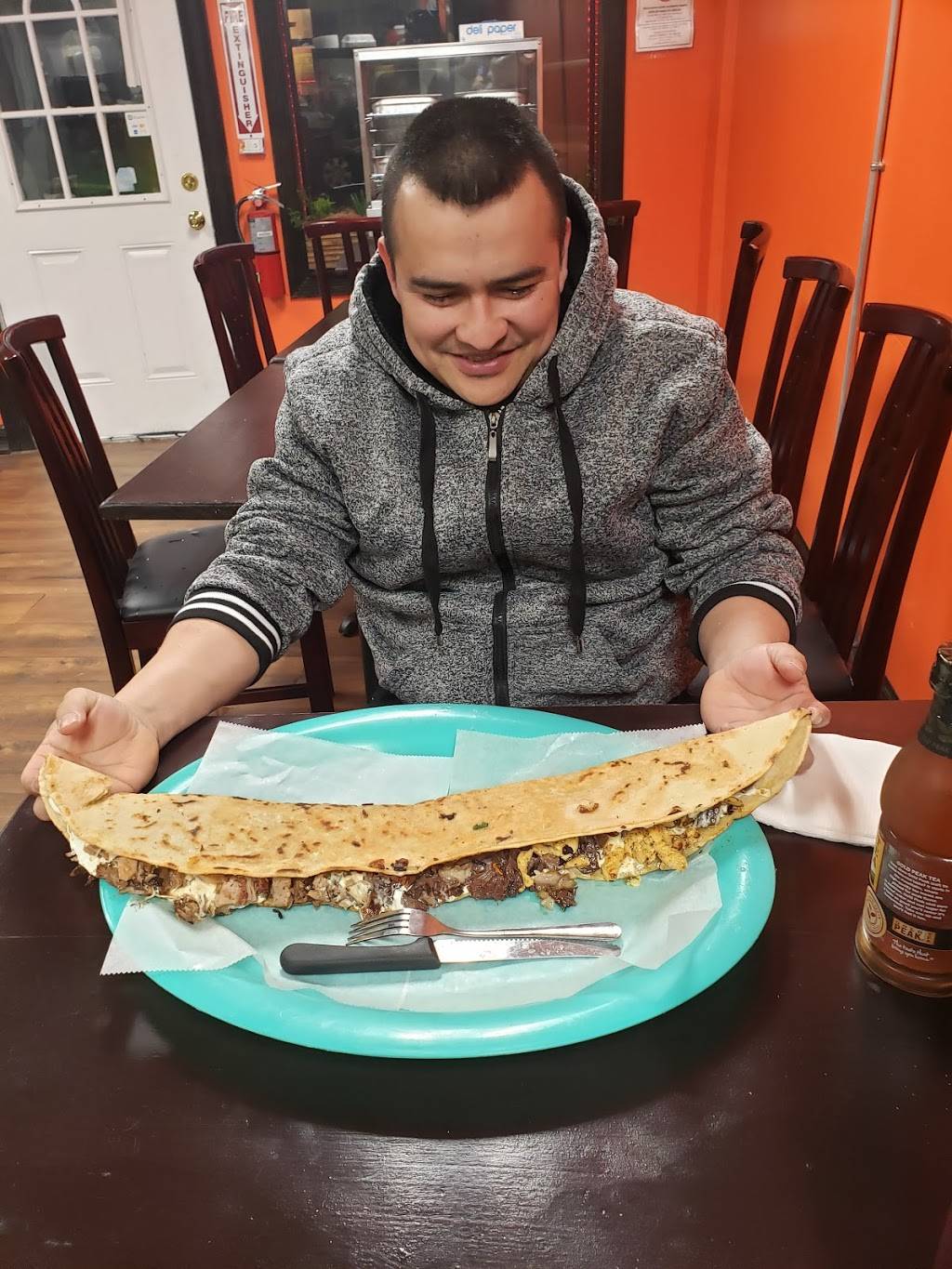 Que Chula es Puebla Marisqueria | restaurant | 206 Dayton Ave, Passaic, NJ 07055, USA | 8622491261 OR +1 862-249-1261