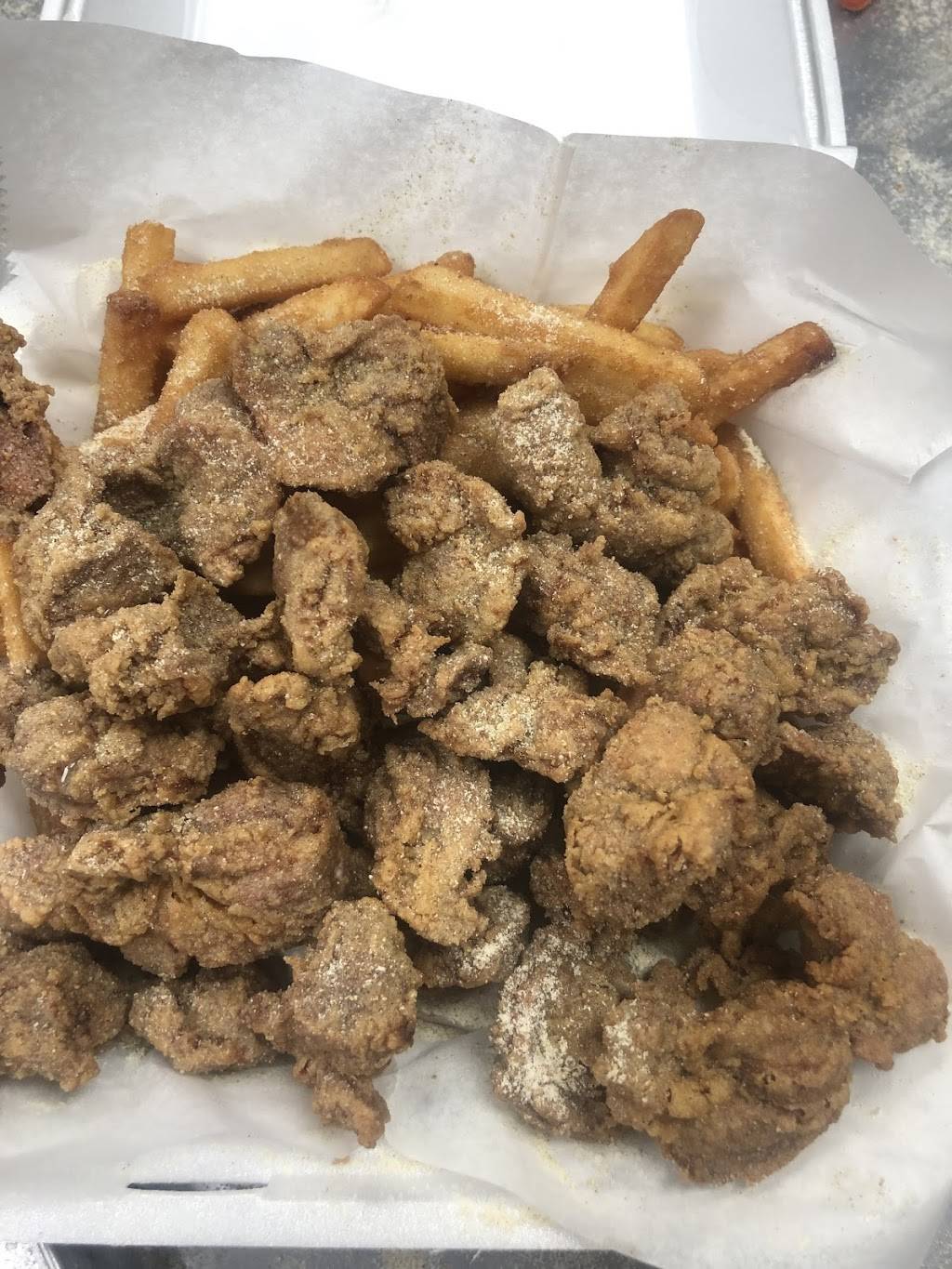 J J FISH & CHICKEN OF WAUKEGAN | restaurant | 1332 N Lewis Ave, Waukegan, IL 60085, USA | 8473601212 OR +1 847-360-1212