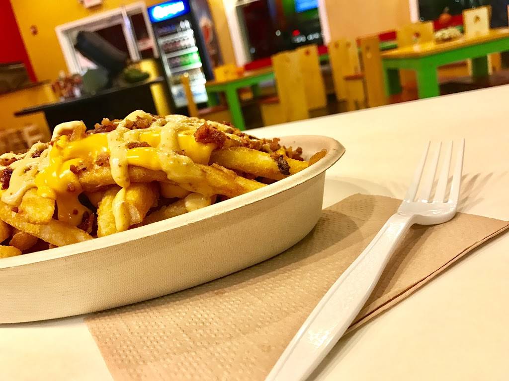 Burgers and Burritos | restaurant | a, 760 Main St S, Southbury, CT 06488, USA | 2035861775 OR +1 203-586-1775