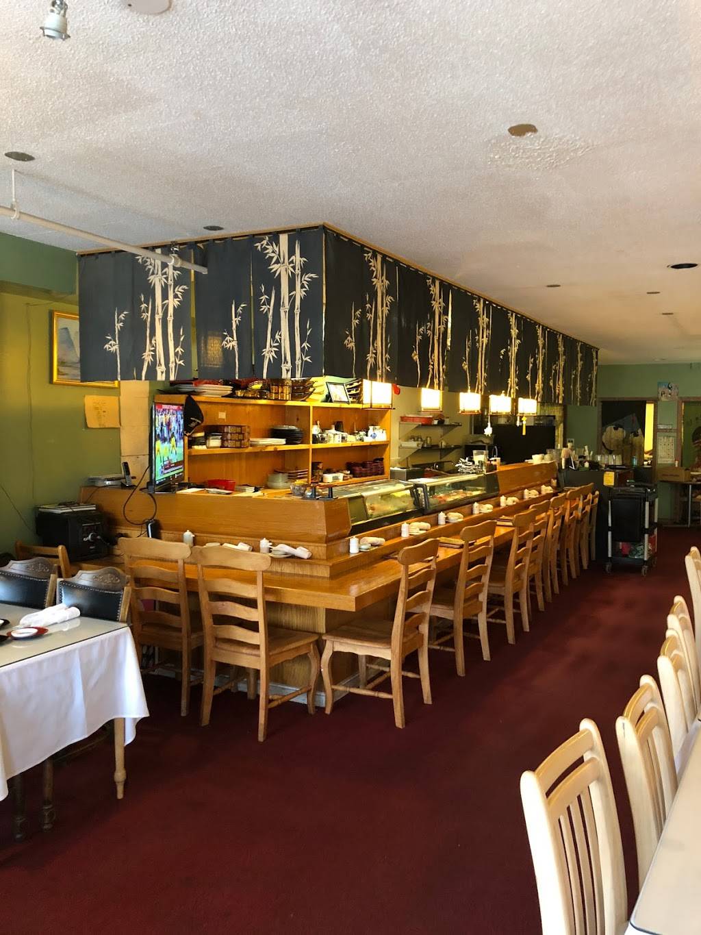 Sumo Sushi | restaurant | 198 Thames St #1, Newport, RI 02840, USA | 4018482307 OR +1 401-848-2307