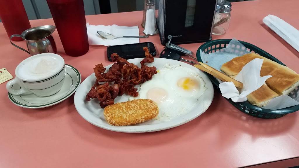 Lorenzo Cafeteria | restaurant | 10450 NW South River Dr, Medley, FL 33178, USA | 3058871131 OR +1 305-887-1131