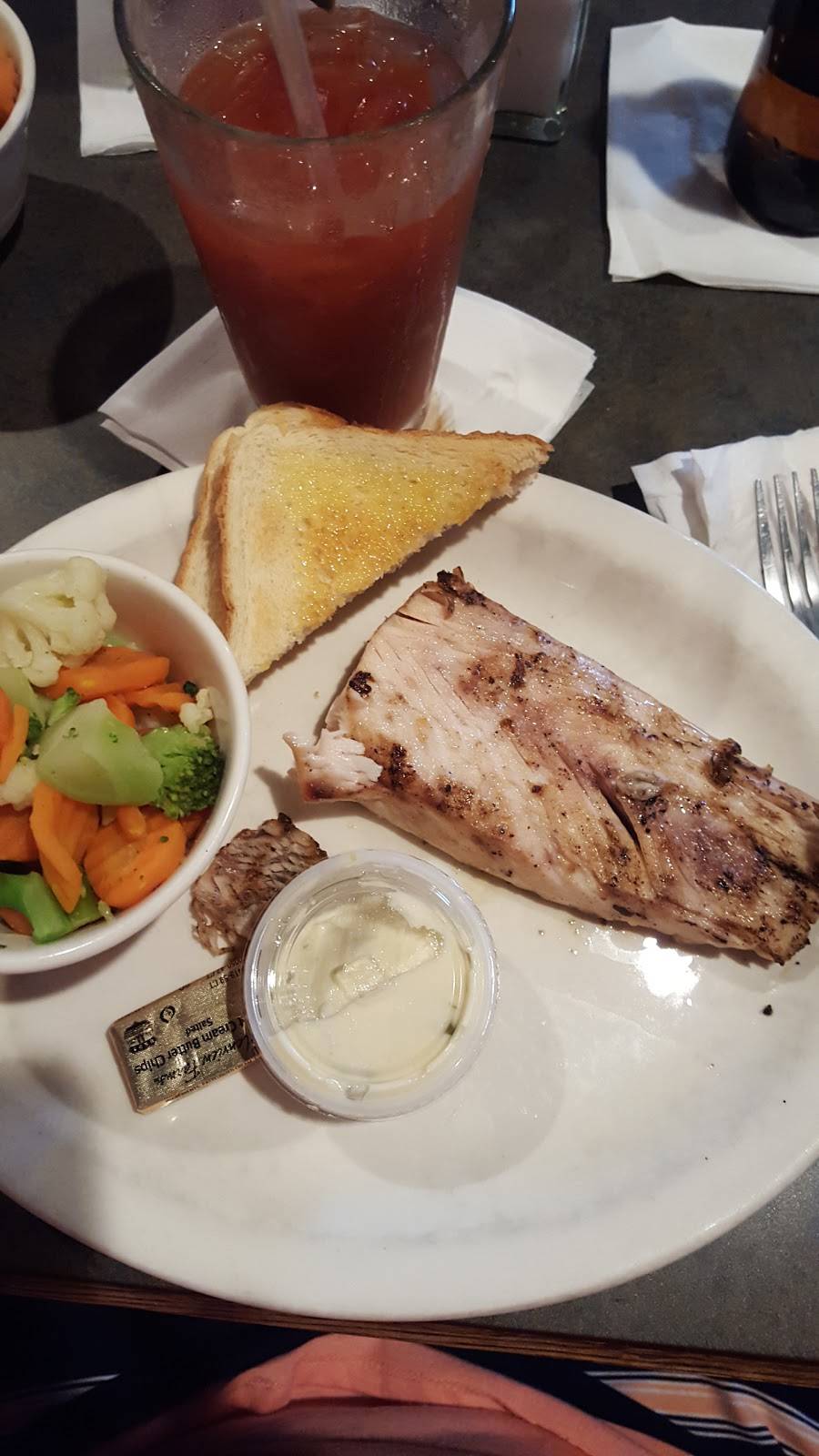 McKeens Pub & Grill | restaurant | 2608 22nd St, Spirit Lake, IA 51360, USA | 7123362362 OR +1 712-336-2362