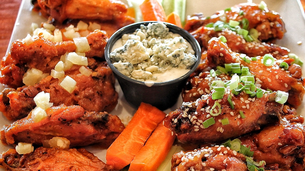 Velocity Wings | restaurant | 12853 Braemar Village Center, Bristow, VA 20136, USA | 7033692800 OR +1 703-369-2800