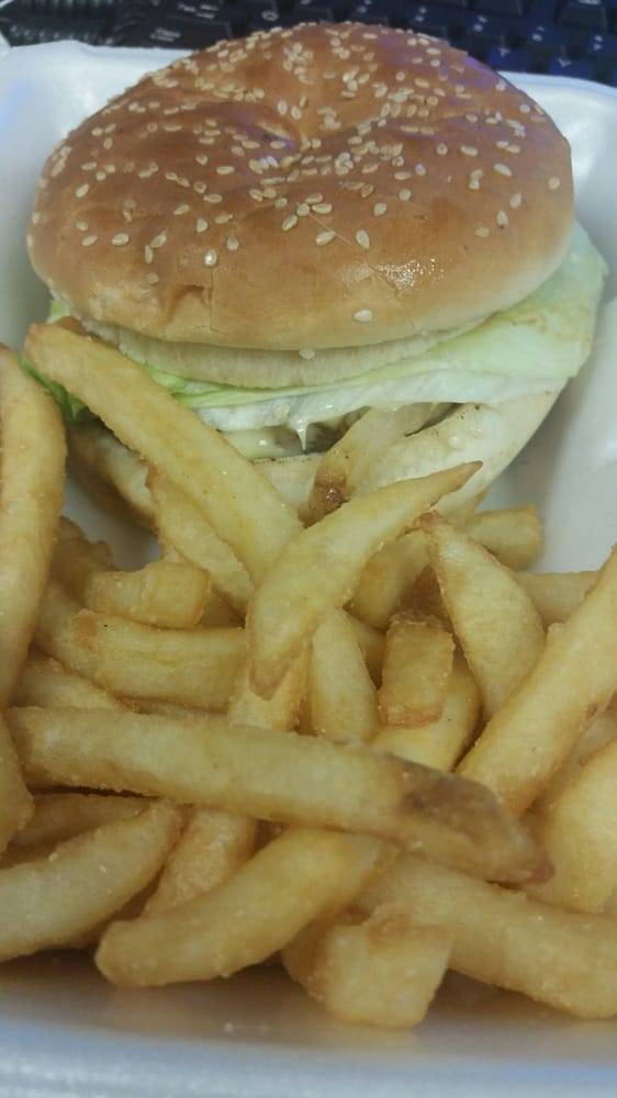 Quality Pizza | restaurant | 6438 Rising Sun Ave, Philadelphia, PA 19111, USA | 2157421107 OR +1 215-742-1107