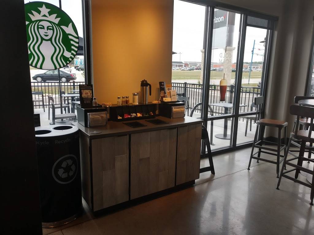 Starbucks | cafe | 2230 Main St, Green Bay, WI 54302, USA | 9204697583 OR +1 920-469-7583