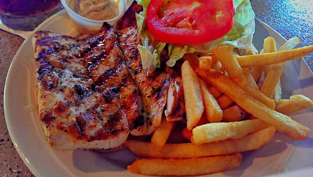 The Grille On The Green | restaurant | 100 Woodland Dr, Vero Beach, FL 32962, USA | 7722265749 OR +1 772-226-5749