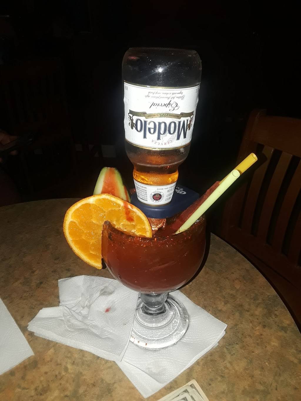 La Oficina Bar & Restaurant | restaurant | 700 H St, Modesto, CA 95354, USA | 4087915868 OR +1 408-791-5868