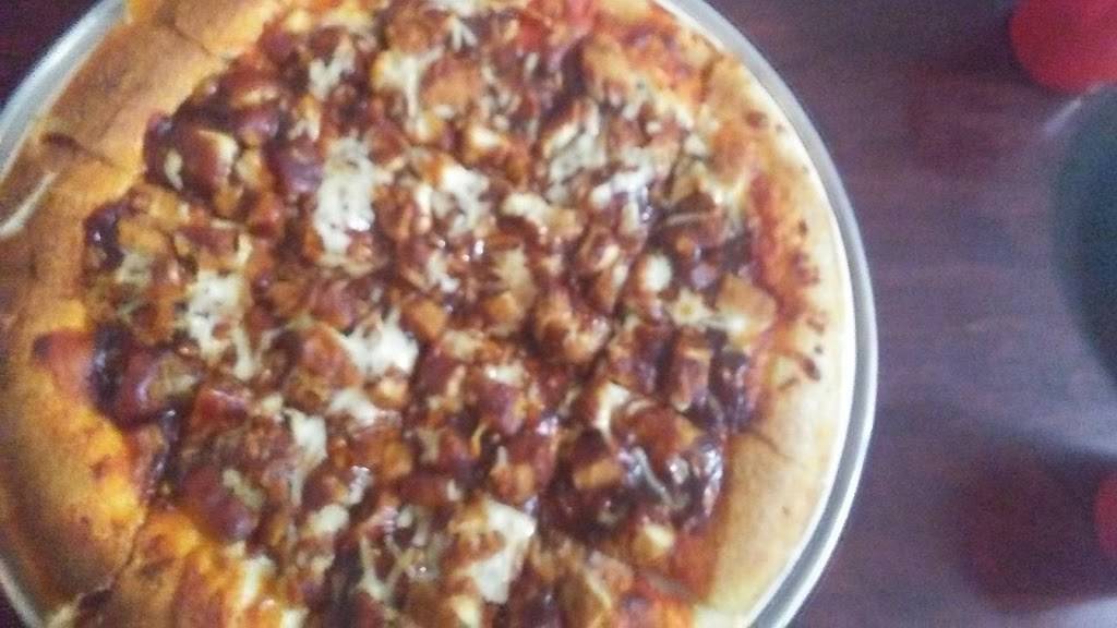 Buckland Pizza House | restaurant | 13 State St, Shelburne Falls, MA 01370, USA | 4136256342 OR +1 413-625-6342