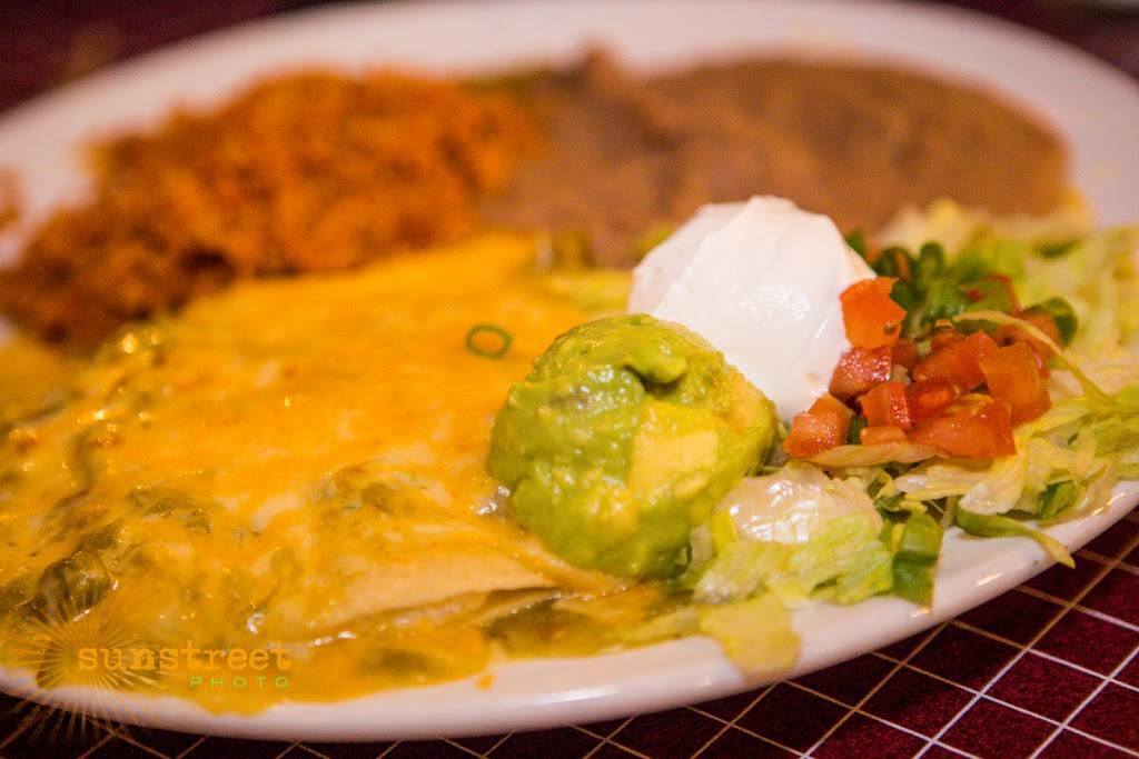 Poco & Moms Cantina | restaurant | 7000 E Tanque Verde Rd, Tucson, AZ 85715, USA | 5202969759 OR +1 520-296-9759