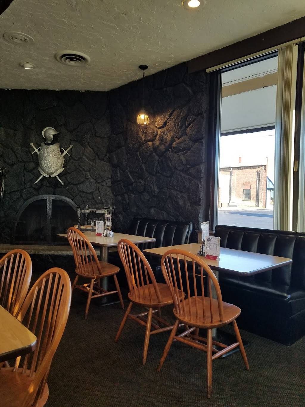 Pagliais Pizza | restaurant | 945 S Main St, Bowling Green, OH 43402, USA | 4193527571 OR +1 419-352-7571