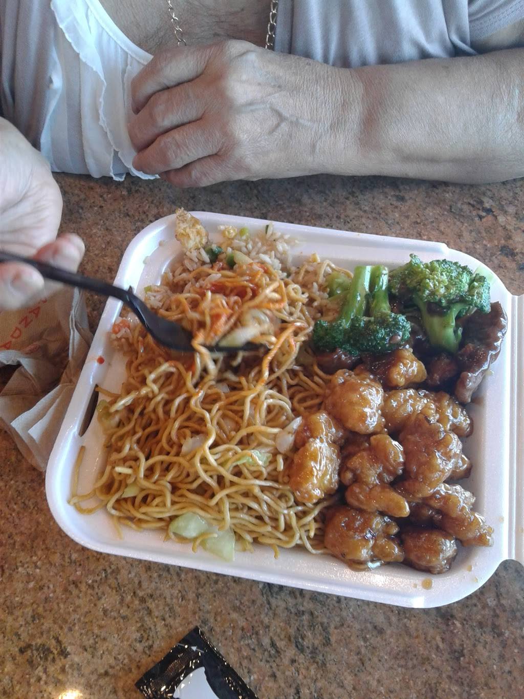 Panda Express | meal takeaway | 1115 Fresno St, Fresno, CA 93706, USA | 5594431720 OR +1 559-443-1720