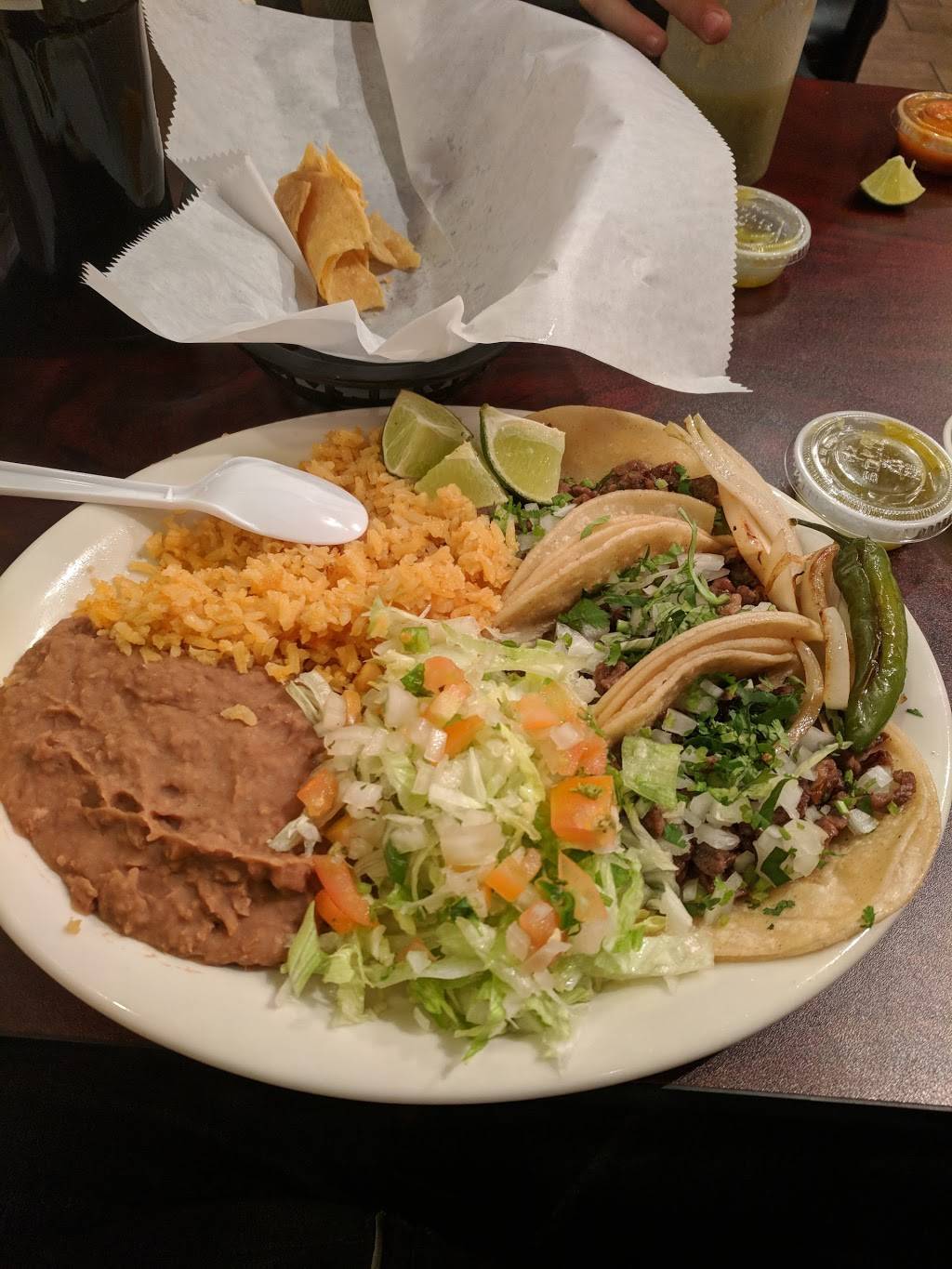 La Casita Mexican Restaurant | restaurant | 3032 SE 6th Ave, Topeka, KS 66607, USA | 7855062908 OR +1 785-506-2908