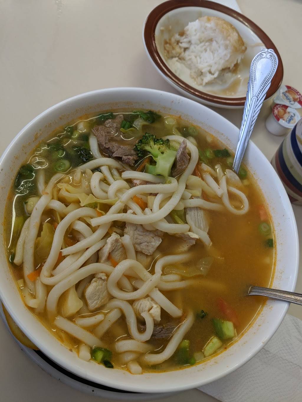 Ho Ho Kafe | restaurant | 926 F St, Fresno, CA 93706, USA | 5592330030 OR +1 559-233-0030