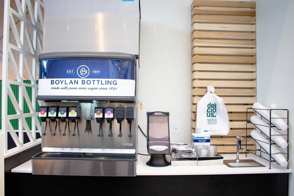 Tasty Kabob | restaurant | 1624 Boro Pl, Tysons, VA 22102, USA | 7038523668 OR +1 703-852-3668