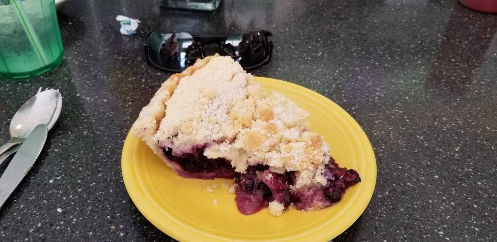 Walkers Diner | meal takeaway | 307 N Main St, Farmville, VA 23901, USA | 4343924230 OR +1 434-392-4230