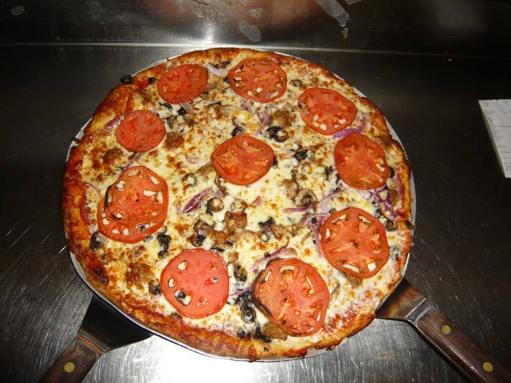 Romios Pizza & Pasta | restaurant | 2714 Colby Ave, Everett, WA 98201, USA | 4252520800 OR +1 425-252-0800