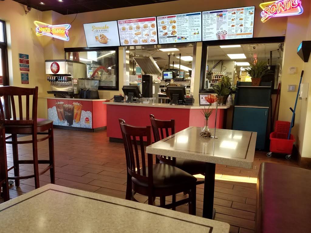 Sonic Drive-In | restaurant | 1715 Spring Garden St, Greensboro, NC 27403, USA | 3363700902 OR +1 336-370-0902