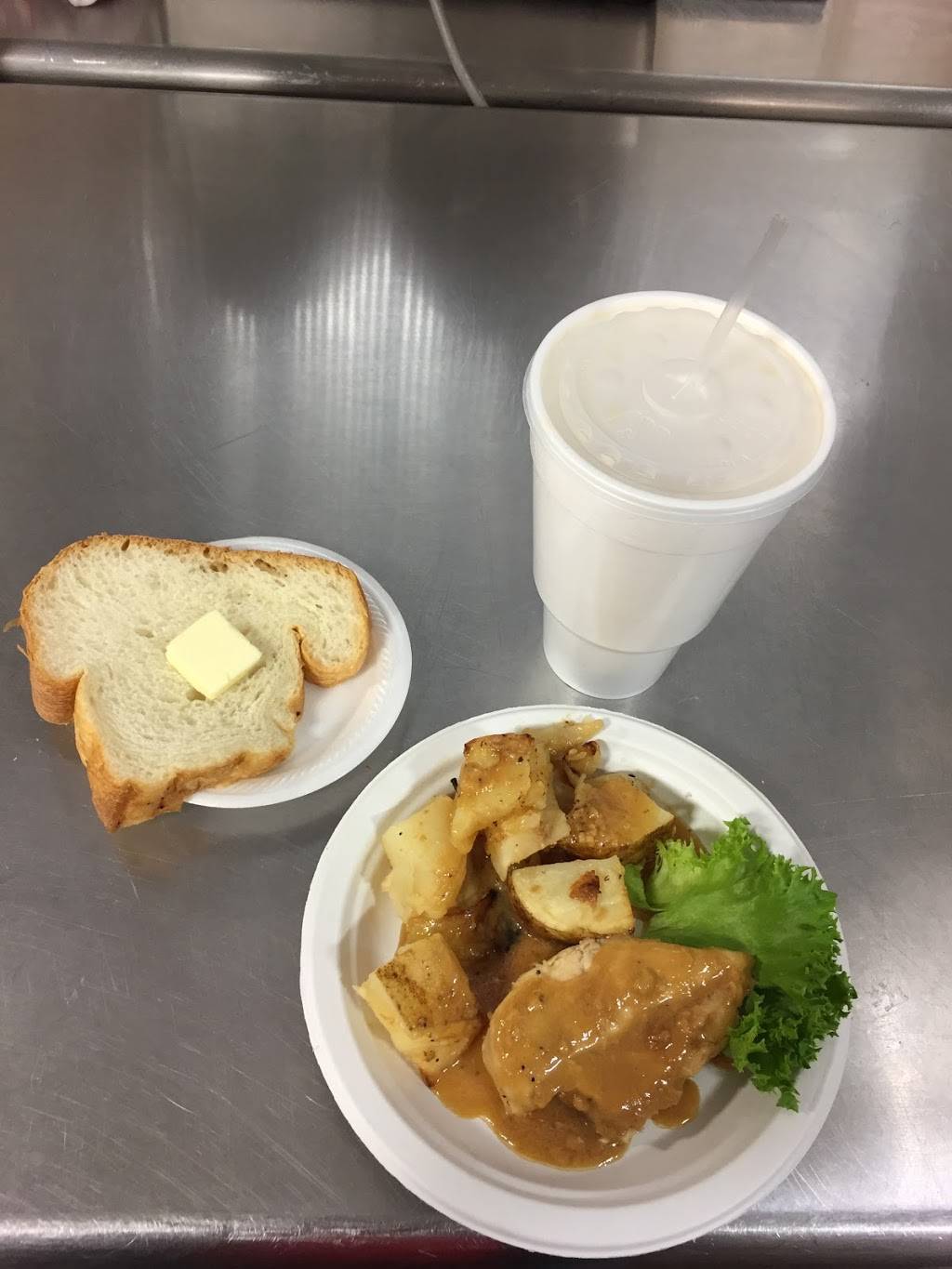 M Kay Supply Deli and Cafe | restaurant | 6626 MO-77, Benton, MO 63736, USA | 5735454455 OR +1 573-545-4455