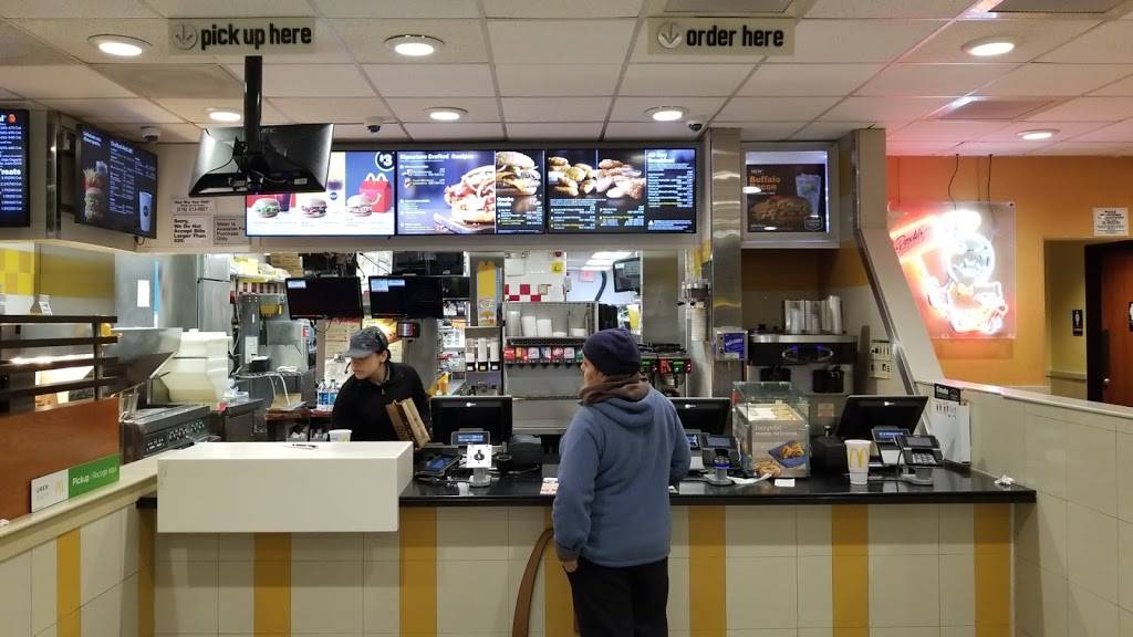 McDonalds | cafe | 13811 20th Ave, College Point, NY 11356, USA | 7183581177 OR +1 718-358-1177