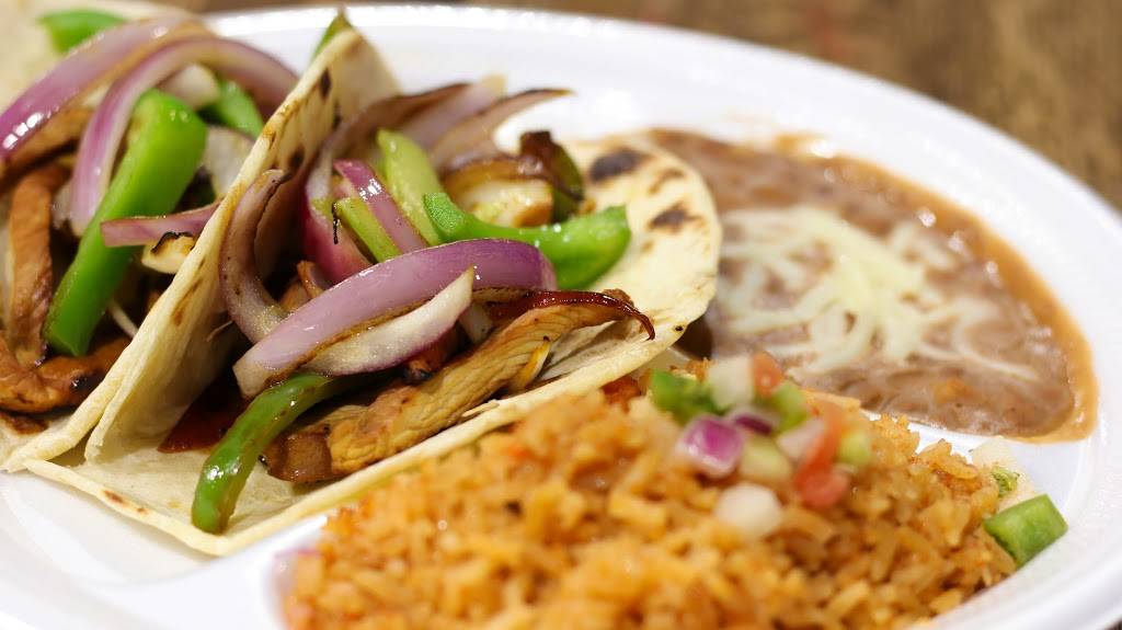 El Mero Mero Tamalero | restaurant | 920 S Harwood St #110, Dallas, TX 75201, USA | 2147417617 OR +1 214-741-7617