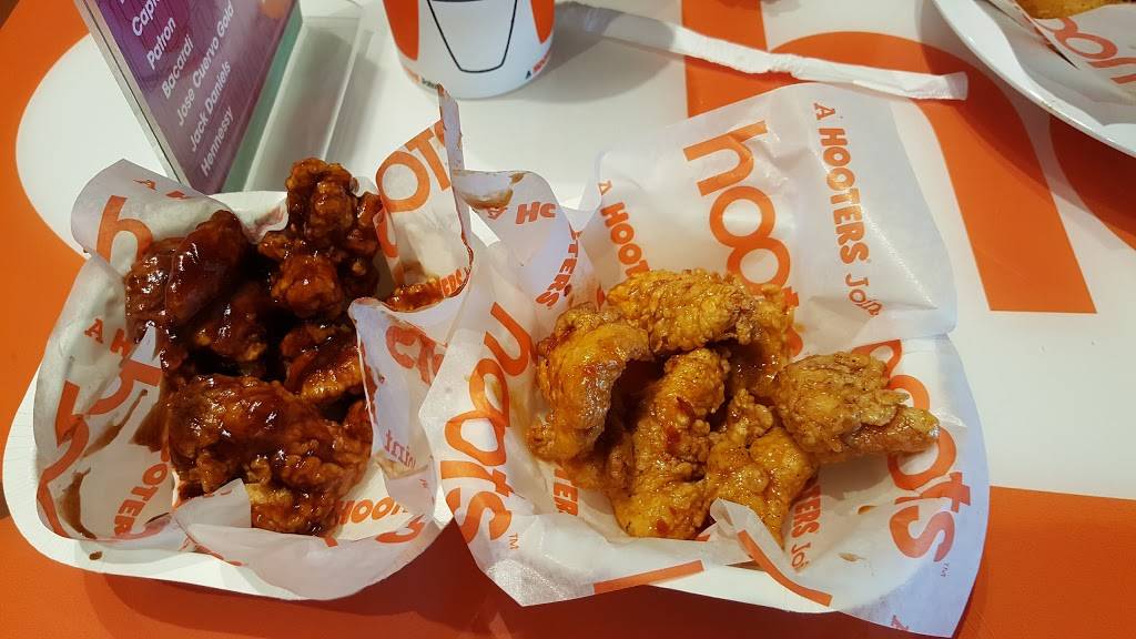 Hoots | restaurant | 2201-D S Cicero Ave, Cicero, IL 60804, USA | 7086523859 OR +1 708-652-3859