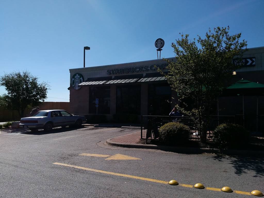 Starbucks | cafe | 2300 S IH 35 Frontage Rd South, Austin, TX 78704, USA | 5127070039 OR +1 512-707-0039