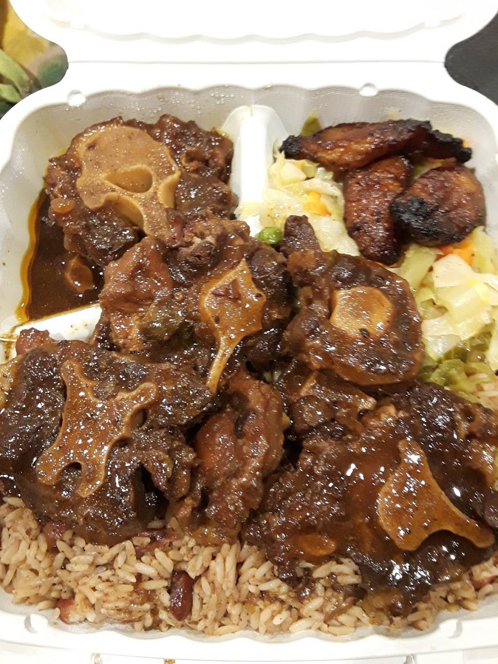 Golden Krust | restaurant | 3500 East-West Hwy, Hyattsville, MD 20782, USA | 3015597962 OR +1 301-559-7962