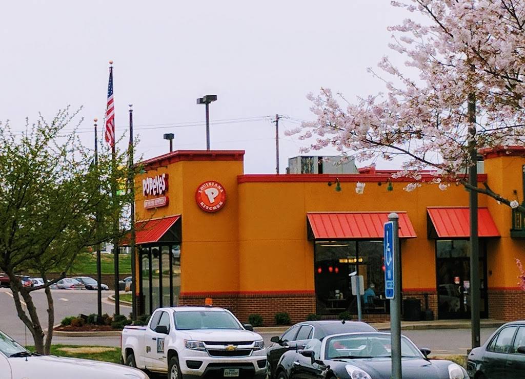 Popeyes Louisiana Kitchen | restaurant | 3237 William St, Cape Girardeau, MO 63703, USA | 5733357674 OR +1 573-335-7674