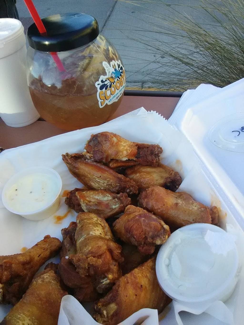 Scoobys Ice Cream Bar & Grill | restaurant | 2007 South Ocean Boulevard, Myrtle Beach, SC 29577, USA | 8438394865 OR +1 843-839-4865